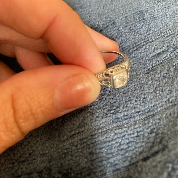 Brilliant Earth One-of-a-Kind Vintage Solitaire “Serafina Ring” - Picture 5 of 5